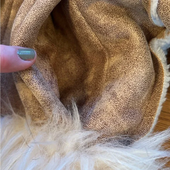 Hot & Delicious Faux Fur Jacket in Cream and Tan - Picture 10 of 12